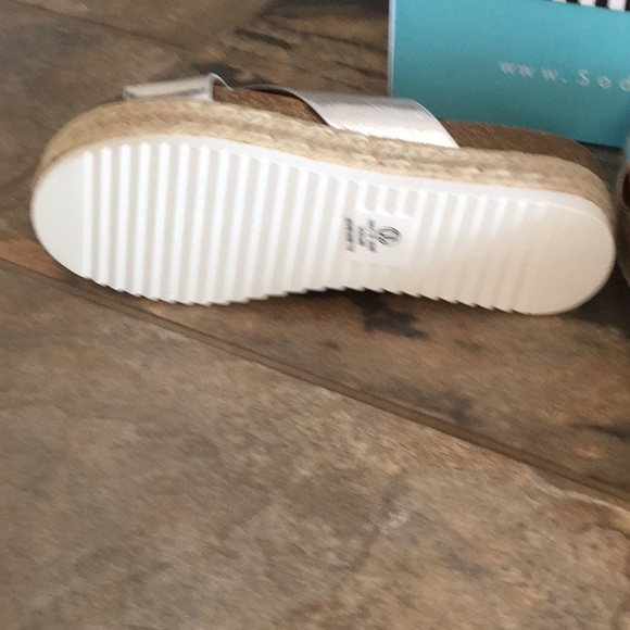 Metallic Cork Sandals - Picture 6 of 7